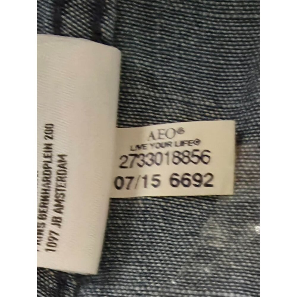 American Eagle Outfitters Boyfriend Fit Button Front Denim Shirt Size Small NWT - Picture 13 of 16